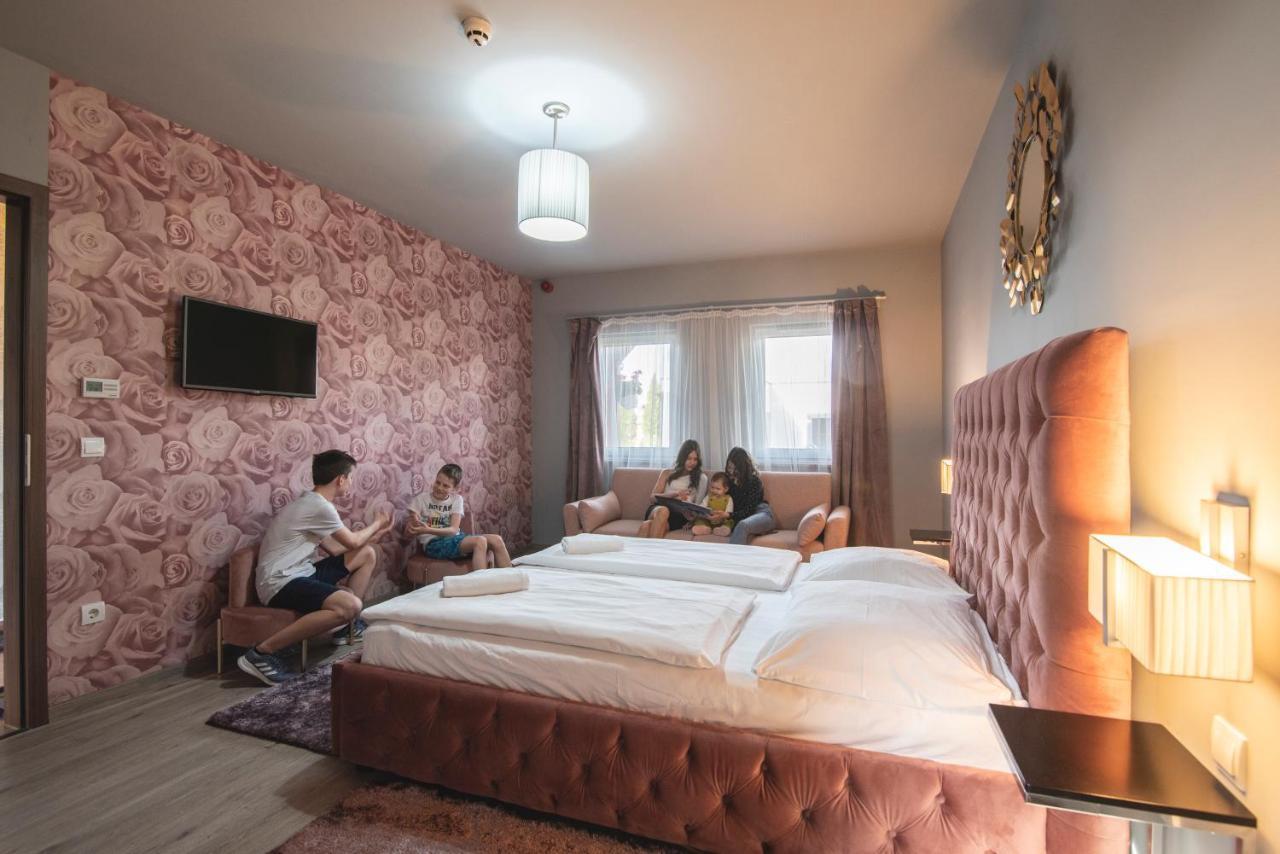 Sweet Life Wellness Apartments エゲルサローク エクステリア 写真