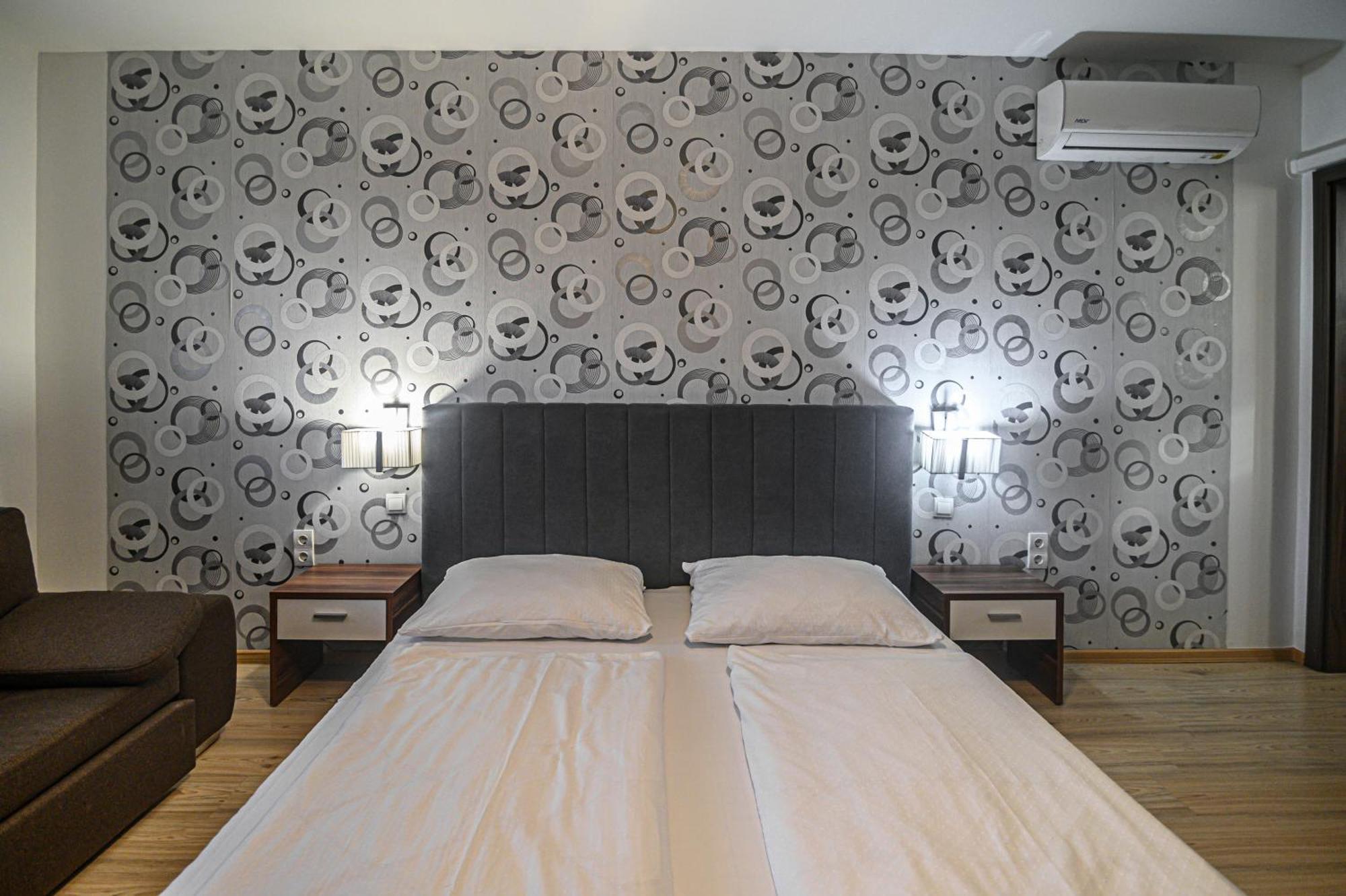 Sweet Life Wellness Apartments エゲルサローク エクステリア 写真