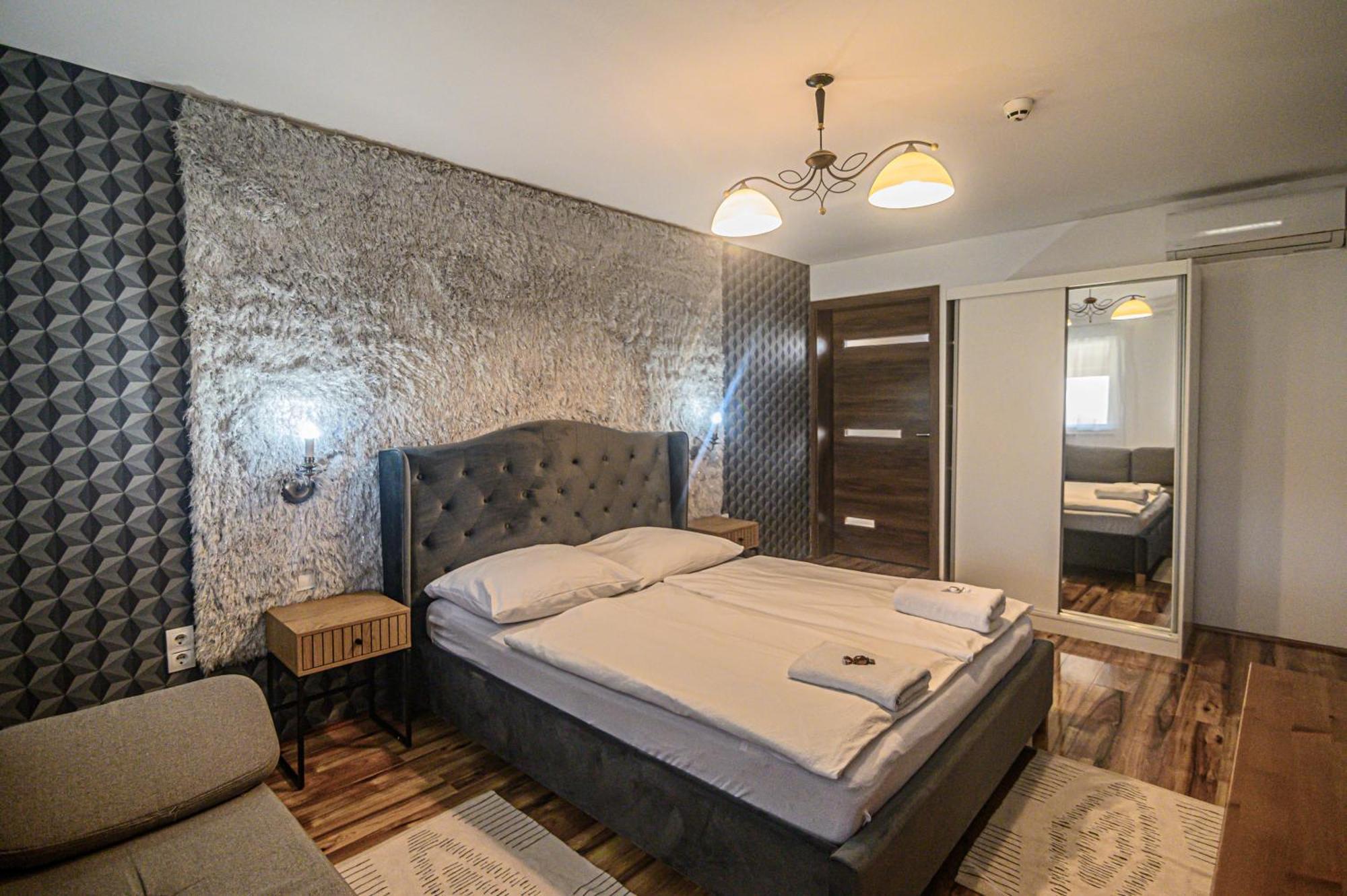 Sweet Life Wellness Apartments エゲルサローク エクステリア 写真
