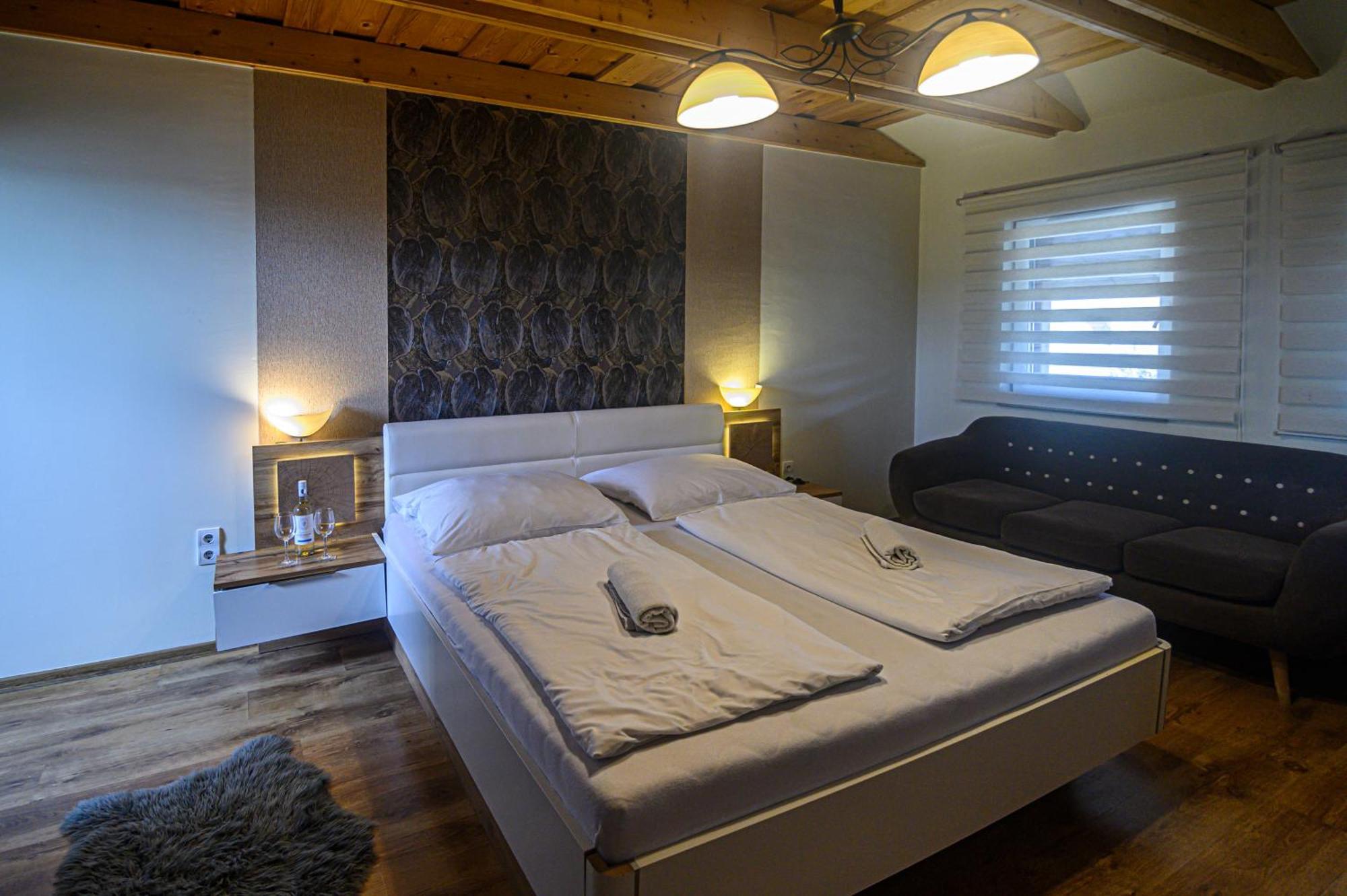 Sweet Life Wellness Apartments エゲルサローク エクステリア 写真