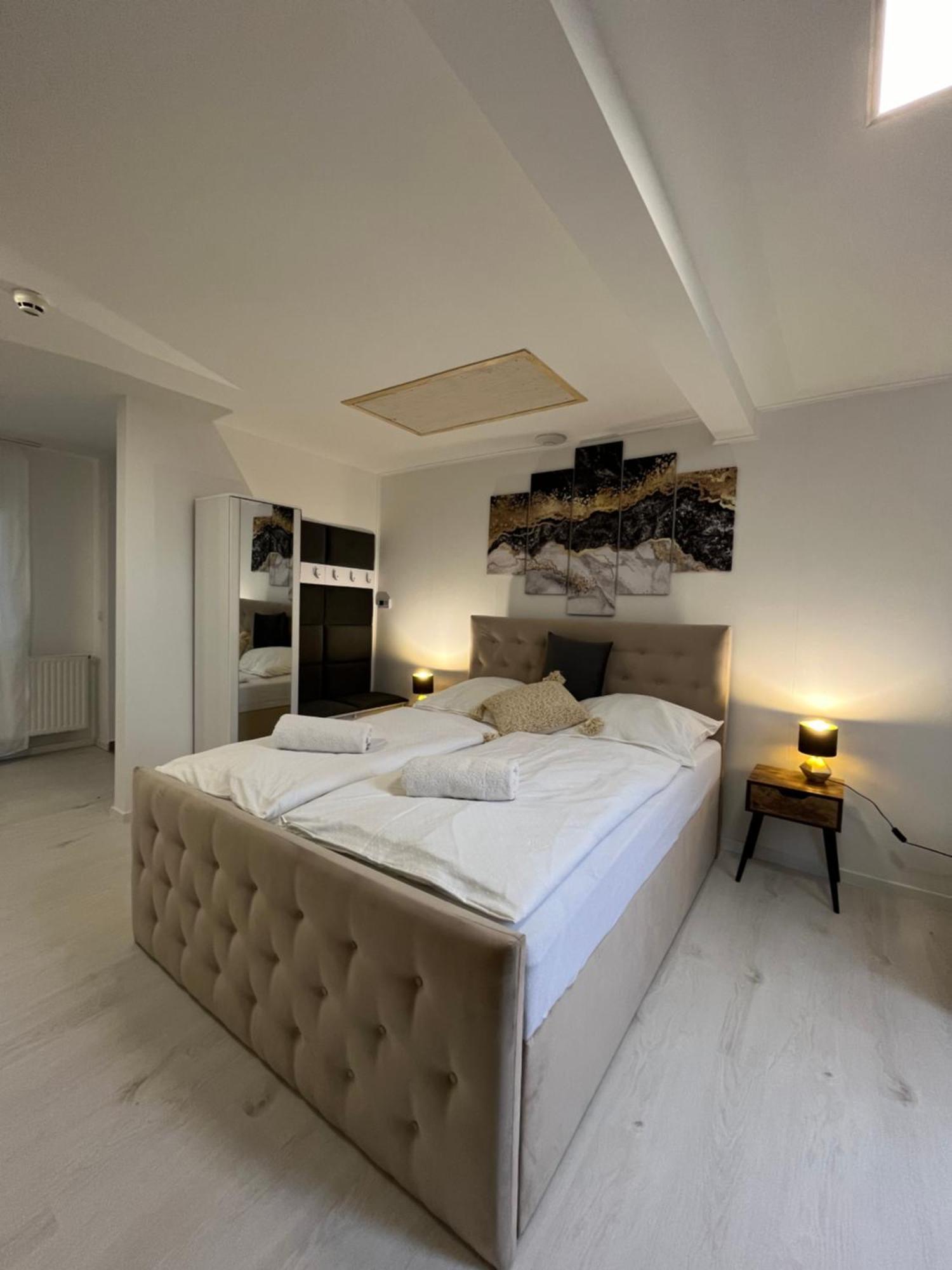 Sweet Life Wellness Apartments エゲルサローク エクステリア 写真
