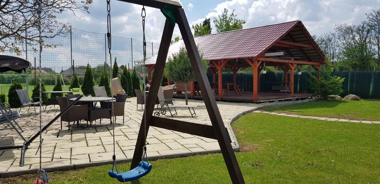 Sweet Life Wellness Apartments エゲルサローク エクステリア 写真